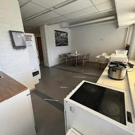 Office House Services 066 Auberge de jeunesse