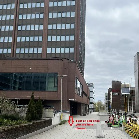 Office House Services 066 호스텔 헬싱키