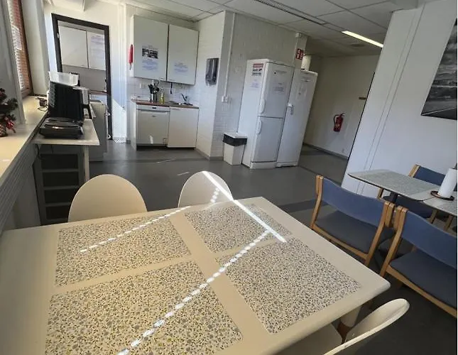 Office House Services 066 *